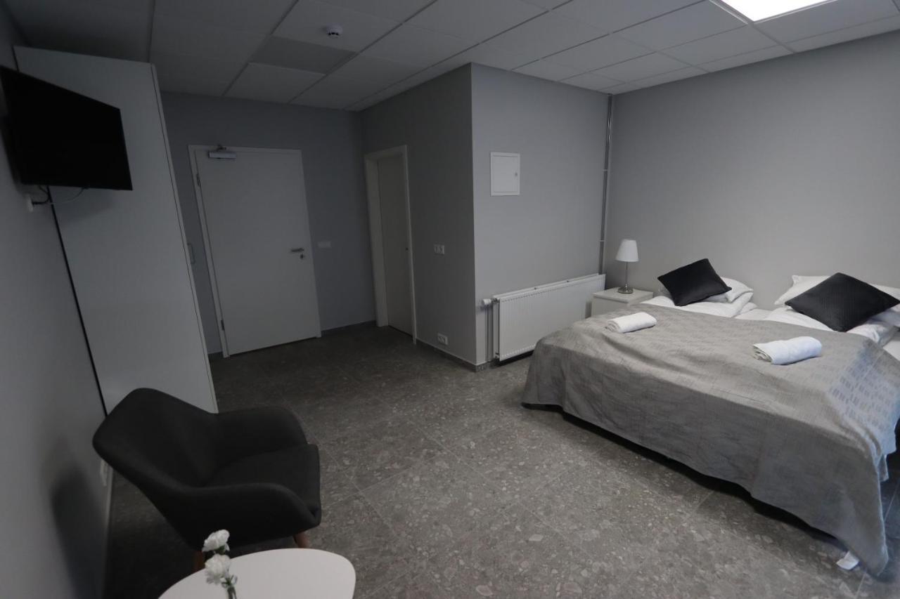 Hotel Tjarna Njarthvik Екстериор снимка